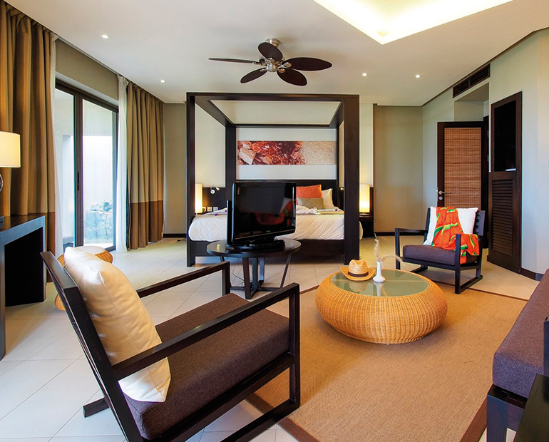 Crystals Beach Resort Belle Mare Premium Family Room